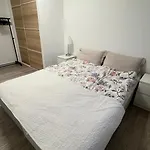 Hyggelig Taet Pa Motorvej Og Zoo Appartement Odense