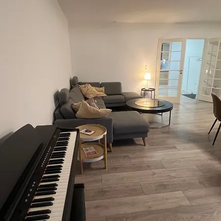 Apartament Hyggelig Taet Pa Motorvej Og Zoo *